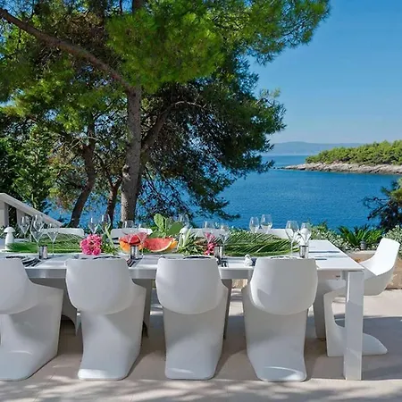 Luxury Beachfront Silvery Moon With Private Pool, Jacuzzi, Sauna And Gym On Brac Island - Sumartin *