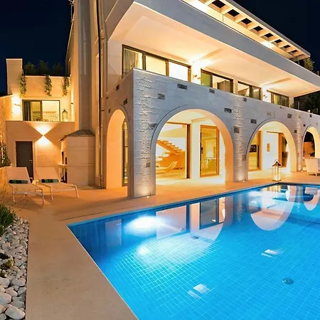 Luxury Beachfront Silvery Moon With Private Pool, Jacuzzi, Sauna And Gym On Brac Island - Sumartin Villa Selca (Brac)