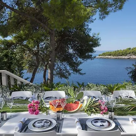 Luxury Beachfront Silvery Moon With Private Pool, Jacuzzi, Sauna And Gym On Brac Island - Sumartin *