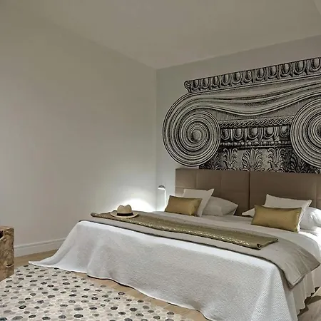 Luxury Beachfront Silvery Moon With Private Pool, Jacuzzi, Sauna And Gym On Brac Island - Sumartin