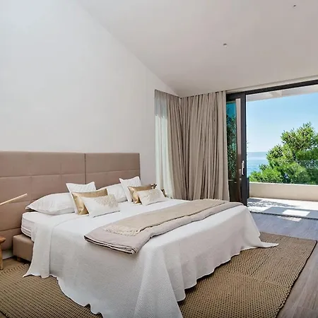Villa Luxury Beachfront Silvery Moon With Private Pool, Jacuzzi, Sauna And Gym On Brac Island - Sumartin *