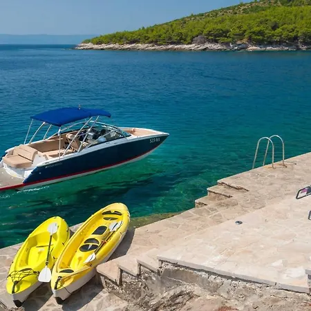 Villa Luxury Beachfront Silvery Moon With Private Pool, Jacuzzi, Sauna And Gym On Brac Island - Sumartin Selca (Brac)